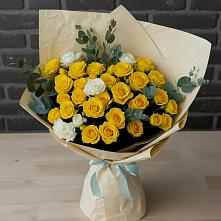 Букет цветов из:  Розы в Романовке