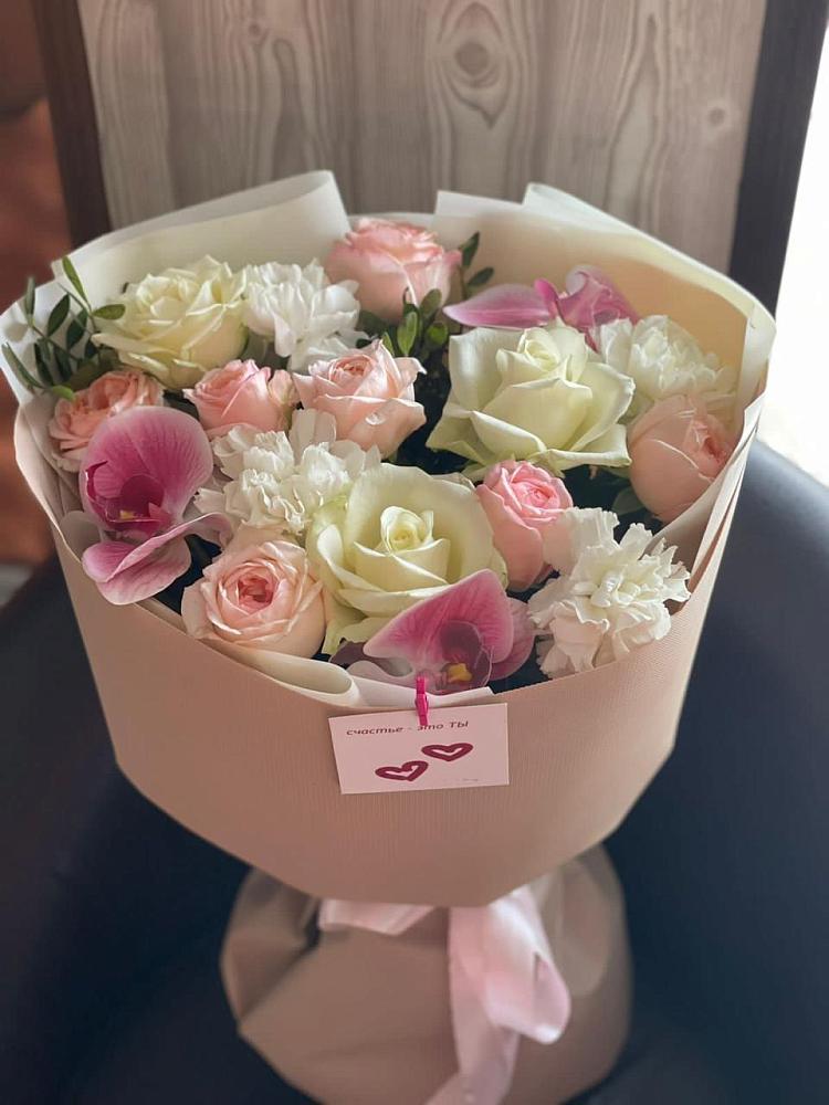 Букет цветов из: Орхидеи, Розы и Гвоздики в Романовке