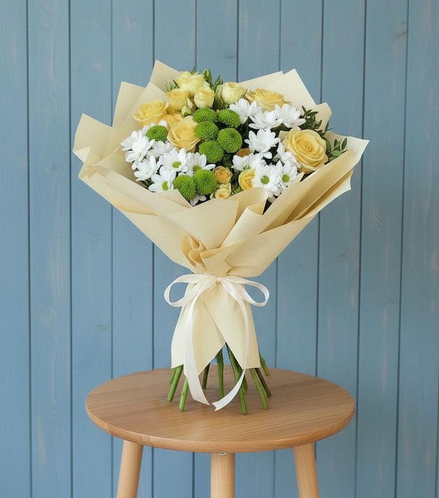 Букет цветов из: Хризантемы и Розы в Романовке