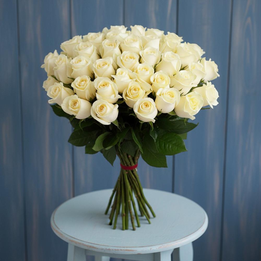 Букет 51 Белая роза Эдлесс Лав в Романовке