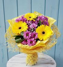 Букет цветов из:  Хризантемы и Герберы в Романовке