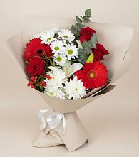 Букет цветов из:  Розы, Хризантемы, Герберы и Лилии в Романовке