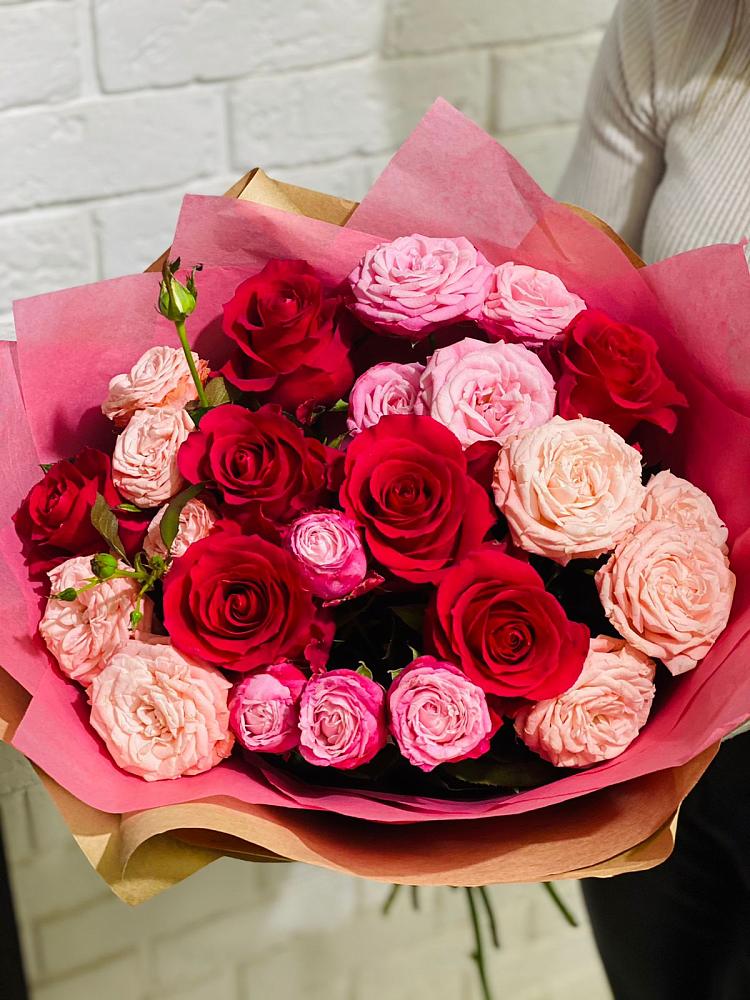 Букет цветов из: Розы в Романовке