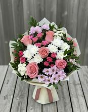 Букет цветов из:  Альстромерии, Гвоздики, Розы и Хризантемы в Романовке