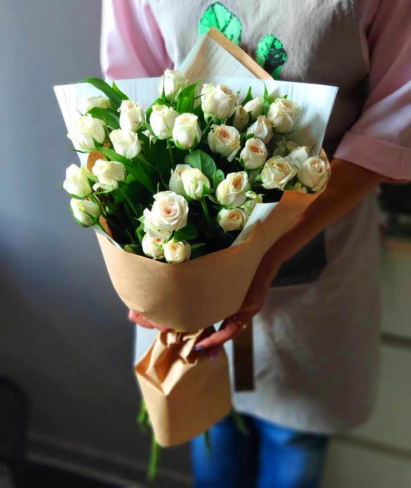 Букет цветов из: Розы в Романовке