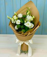 Букет цветов из:  Хризантемы и Лизиантусы #REPLACE_PRED# Романовке