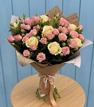 Букет цветов из:  Розы в Романовке